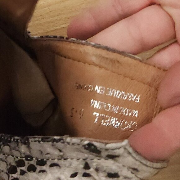 Jeffrey Campbel Cromwell White Snake Print Ankle Boots 6 1/2 - Picture 8 of 8